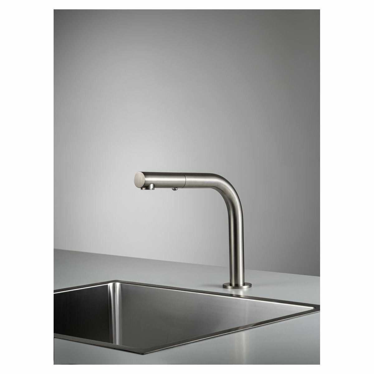 Rogerseller Tonic Square Sink Outlet with Pull Out Spray - Brushed Nickel, 5 Star WELS - 3606015207