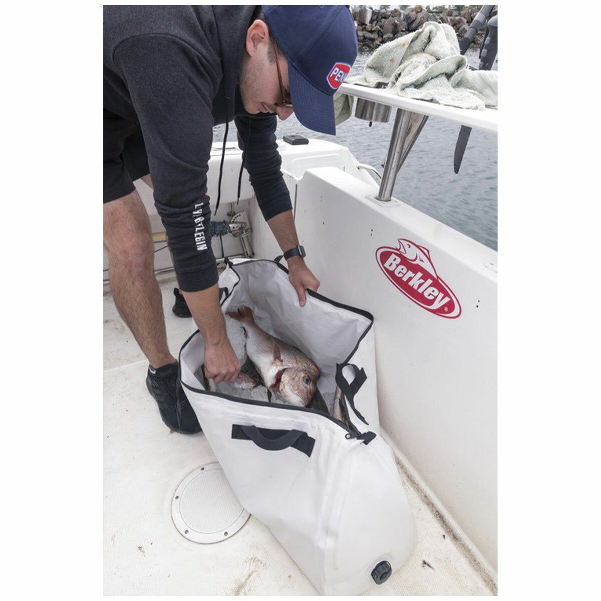 Berkley 65 Litre Fish Cooler Bag Medium Insulated Foldable — image 4