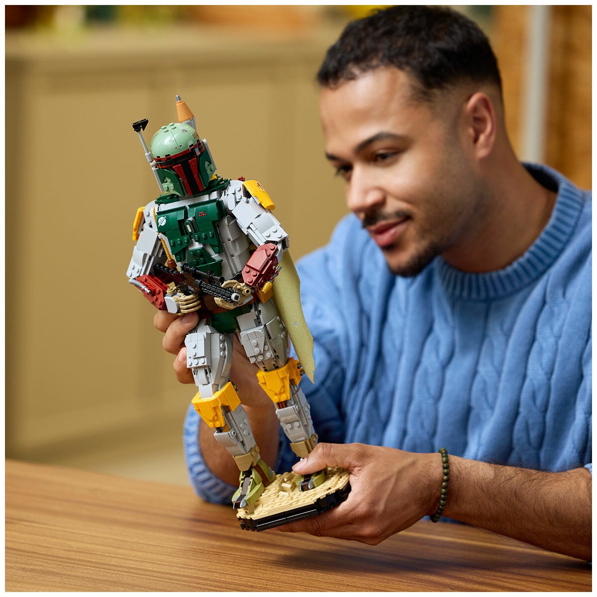 LEGO Boba Fett Star Wars Buildable Statue With Fabric Cape 75455 — image 7