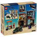 LEGO Showdown With Captain Smoker One Piece Diorama Playset 547 Pieces 75642 — image 3