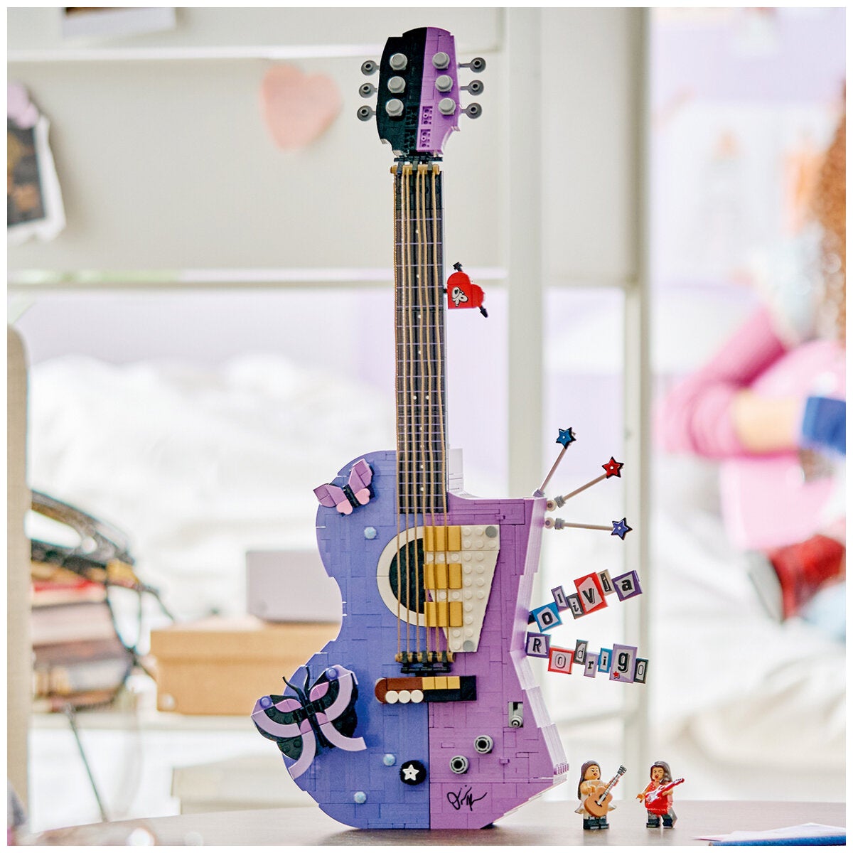 LEGO Olivia Rodrigo's Dual Guitar 1228 Piece Editions Model Kit 43031 — image 6