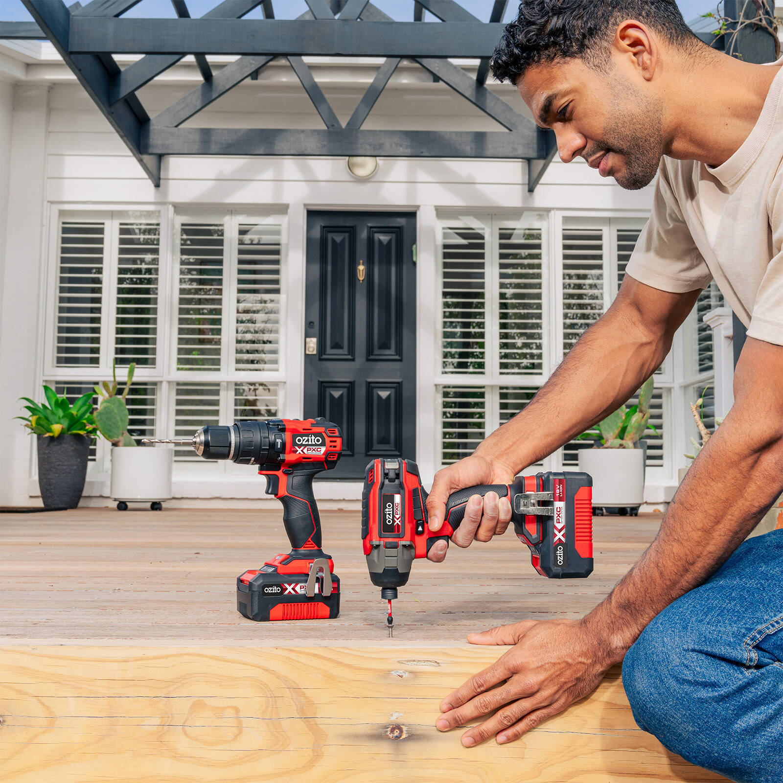 Ozito PXC 18V Brushless Hammer Drill and Impact Driver Kit PXBHIK-400