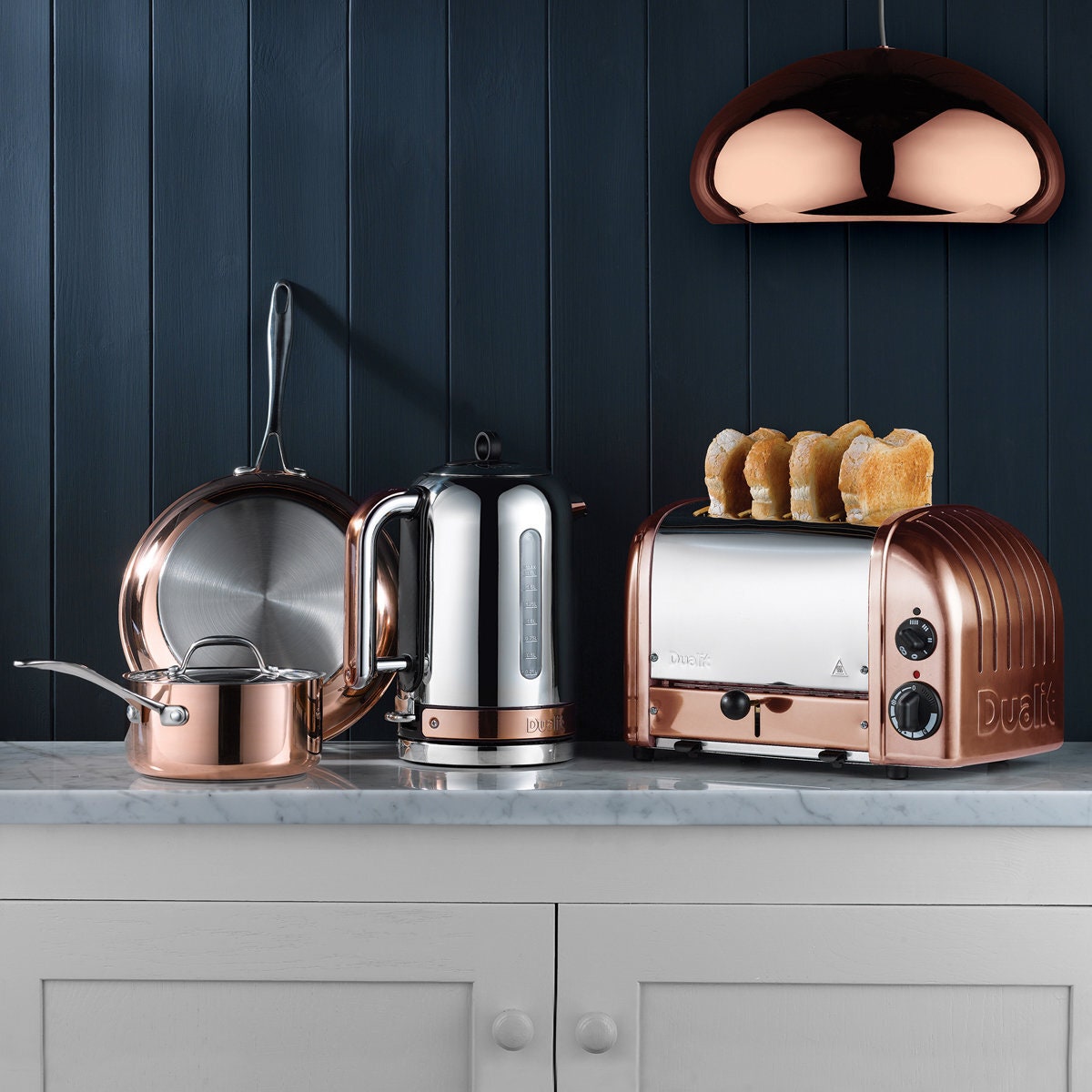 Dualit Classic Copper Kettle 1.7L - 2300W Fast Boil, Pure Pour Non-Drip Spout - 72790