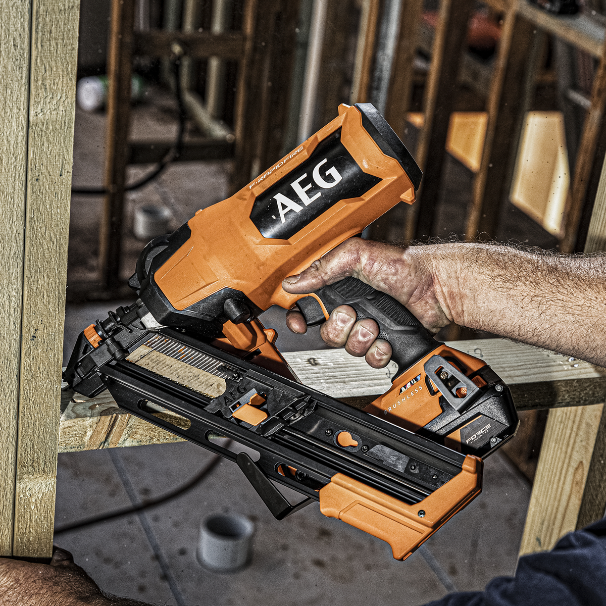 AEG 18V F-RAPID Framing Nailer Kit - 10GA 30°-34° - 5Ah Battery - 3 Nails/Second - SuperSaverAU - view 5