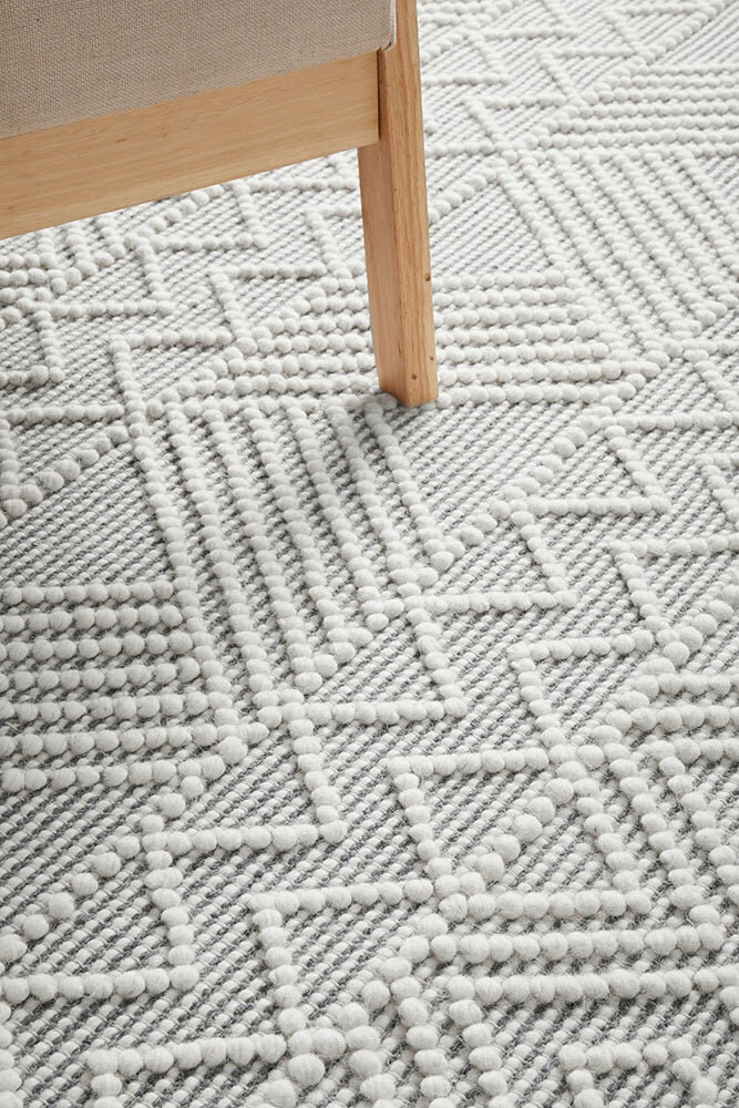 Rug Culture Maison Extra Large Rug 320x230cm - Off White and Grey Hand Loomed Wool - MSN-KATE-320X230