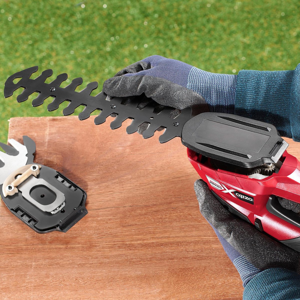 Ozito PXC Cordless Grass Trimmer - 200mm Blade - Metal Plastic - Lightweight - SuperSaverAU - view 5