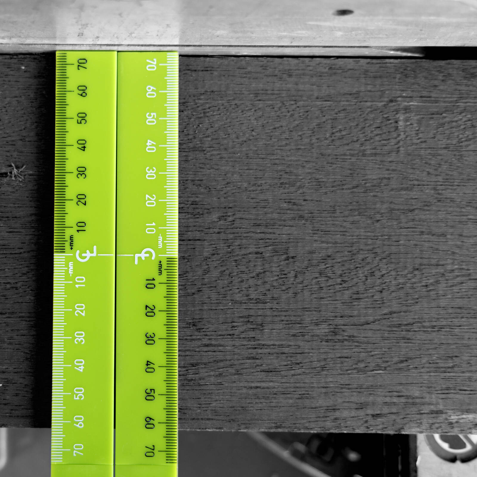 TRACER 600mm Pro Rule with Angle Finder, Easy-Read Increments