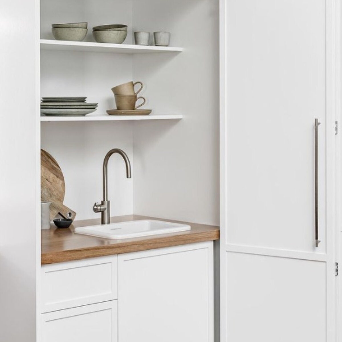 Turner Hastings Cuisine 30 single bowl fine fireclay sink - 17L, top mount or undermount, white gloss - CU30FS