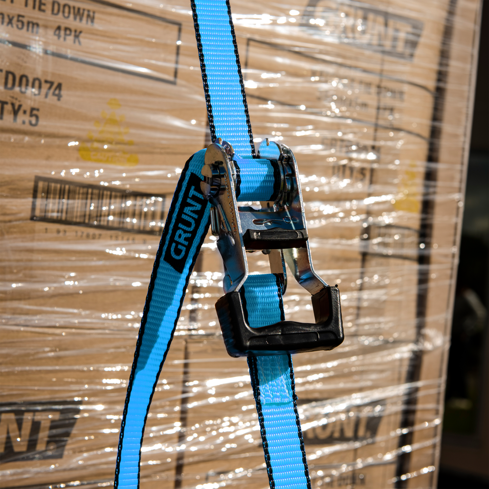 Grunt 25mm x 4m Ratchet Tie Down Straps, Polyester Webbing, 2 Pack