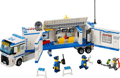 LEGO 60044 Mobile Police Unit: Crook Chase!