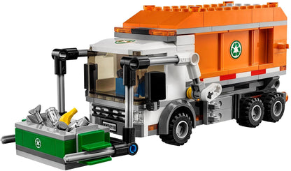 LEGO 60118 Garbage Truck with Minifigures & Lift