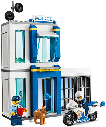 LEGO 60270 Police Brick Box: Crook-Catching Fun!