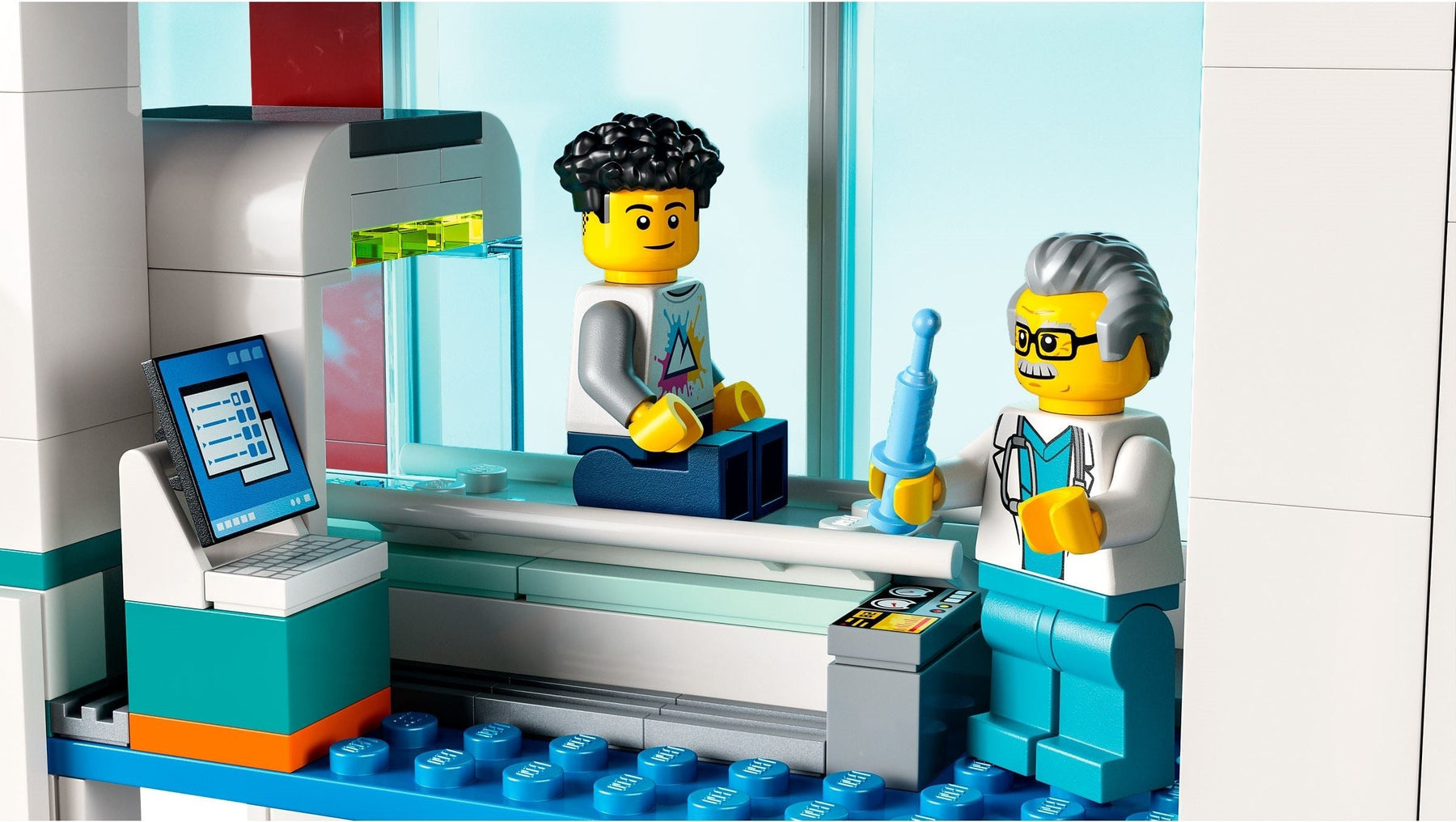 LEGO CITY: Hospital (60330) - Retired - SuperSaverAU - view 5