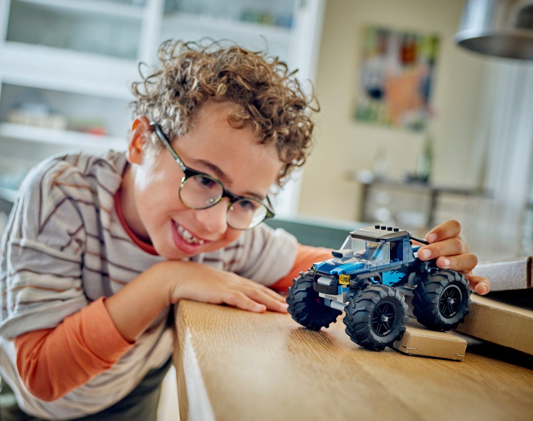 LEGO City Blue Monster Truck 60402 - SuperSaverAU - view 5