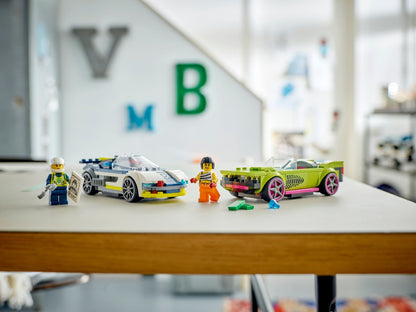 LEGO City Police Car and Muscle Car Chase 60415