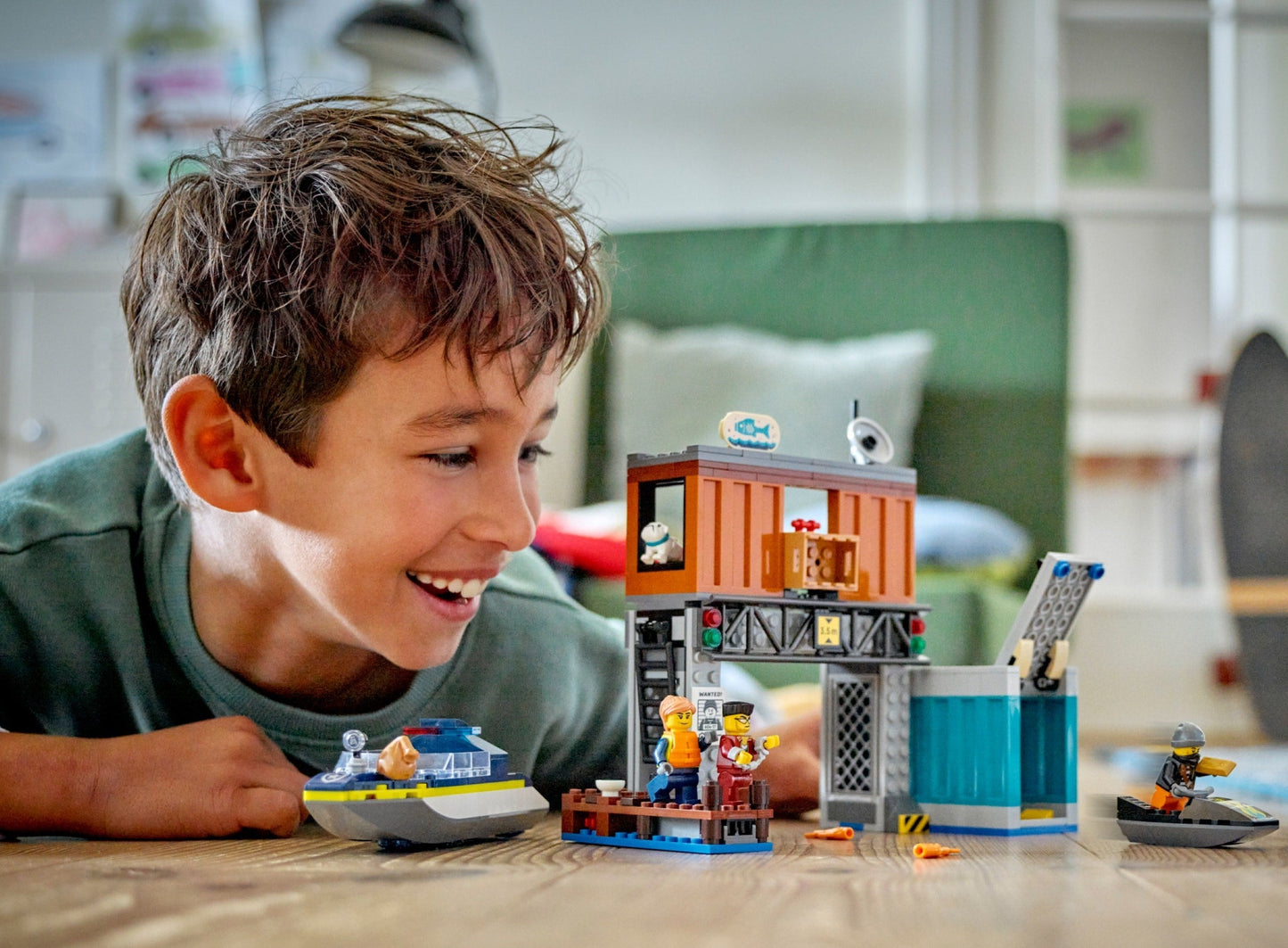 LEGO City Police Speedboat and Crooks Hideout 60417