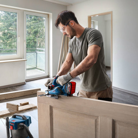 Bosch 18V Professional Cordless Planer GHO 18V-26 - Skin Only