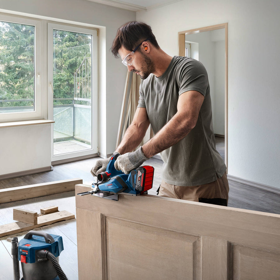 Bosch 18V Professional Cordless Planer GHO 18V-26 - Skin Only