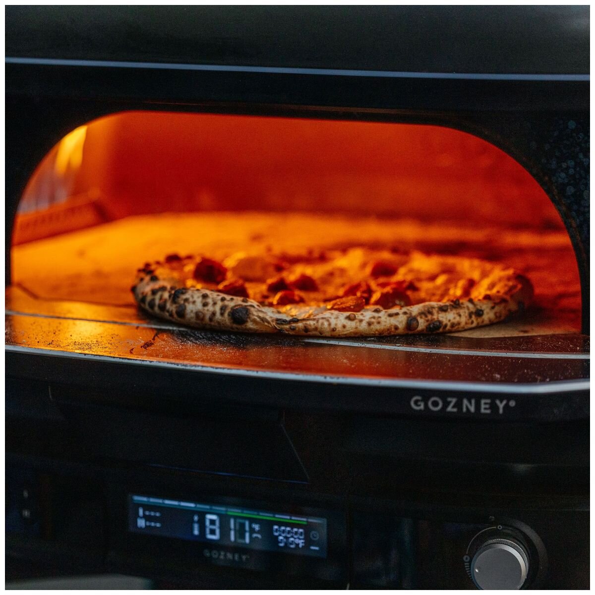 Gozney Dome Gen 2 pizza oven - black, digital control dock, 30mm cordierite floor - GMPOBAU1625