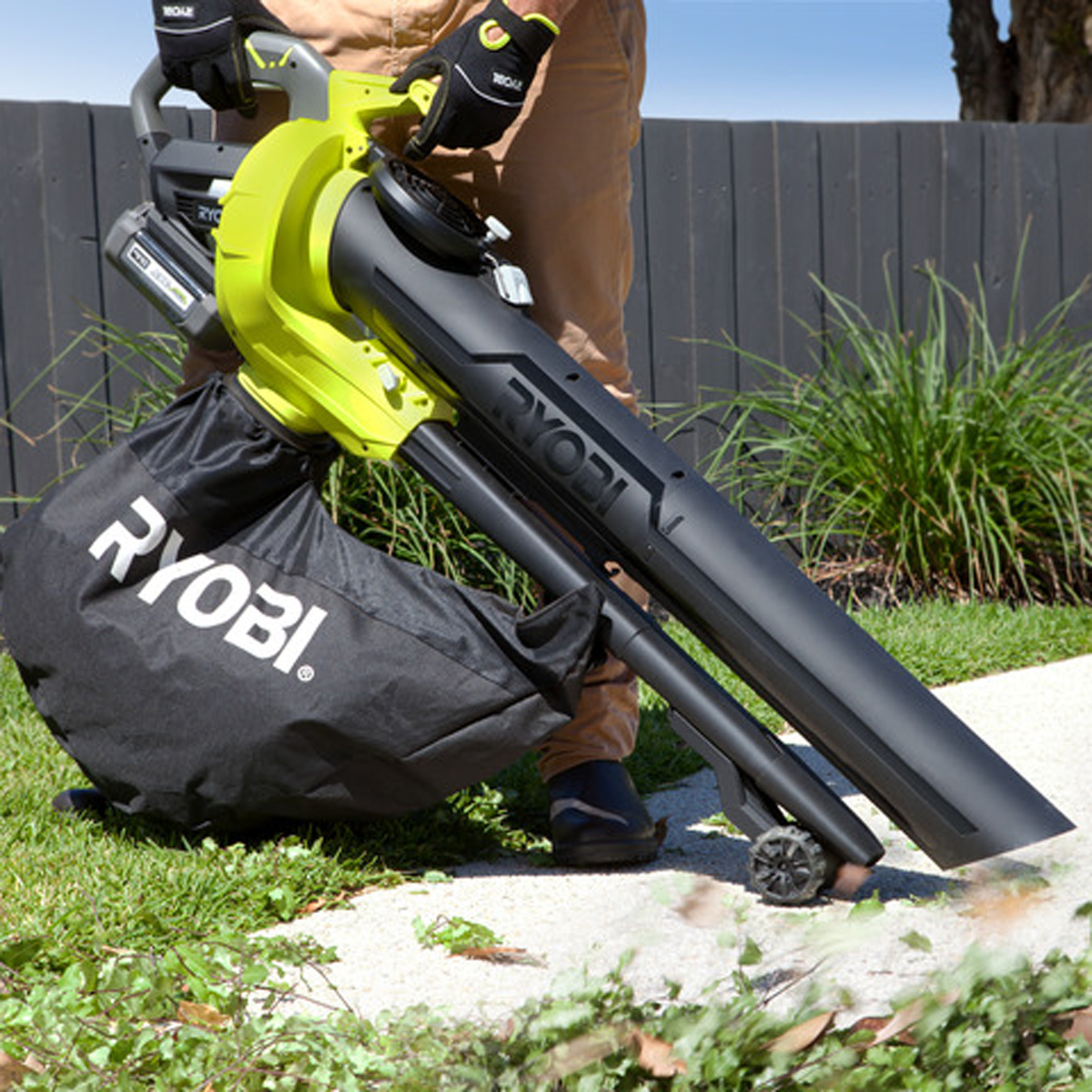 Ryobi Blower Vacuum - 36V - Brushless - Cordless with 4.0Ah Battery