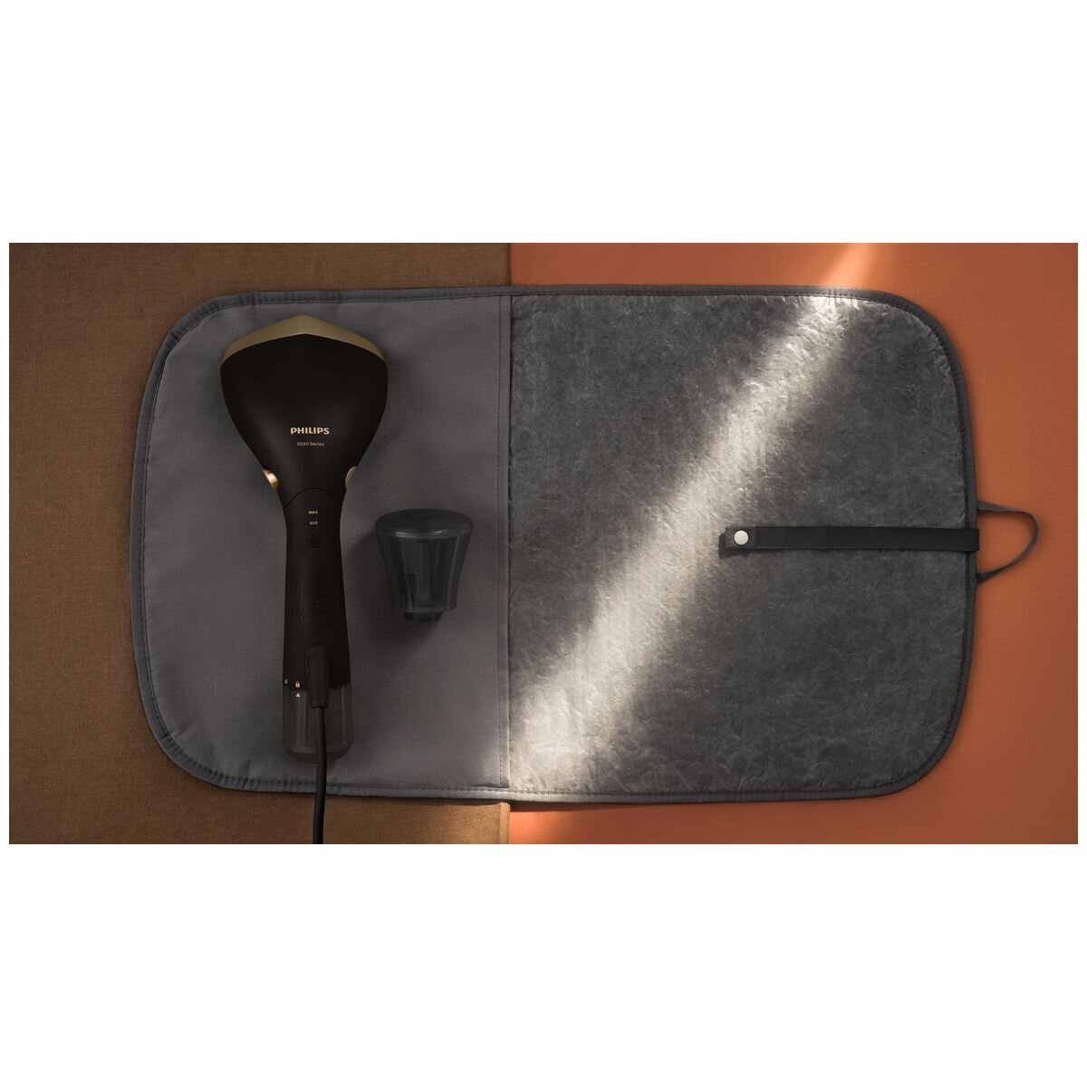 Philips 7000 Series handheld garment steamer - 1500W, 28g/min steam, adjustable head, black - STH7060-80