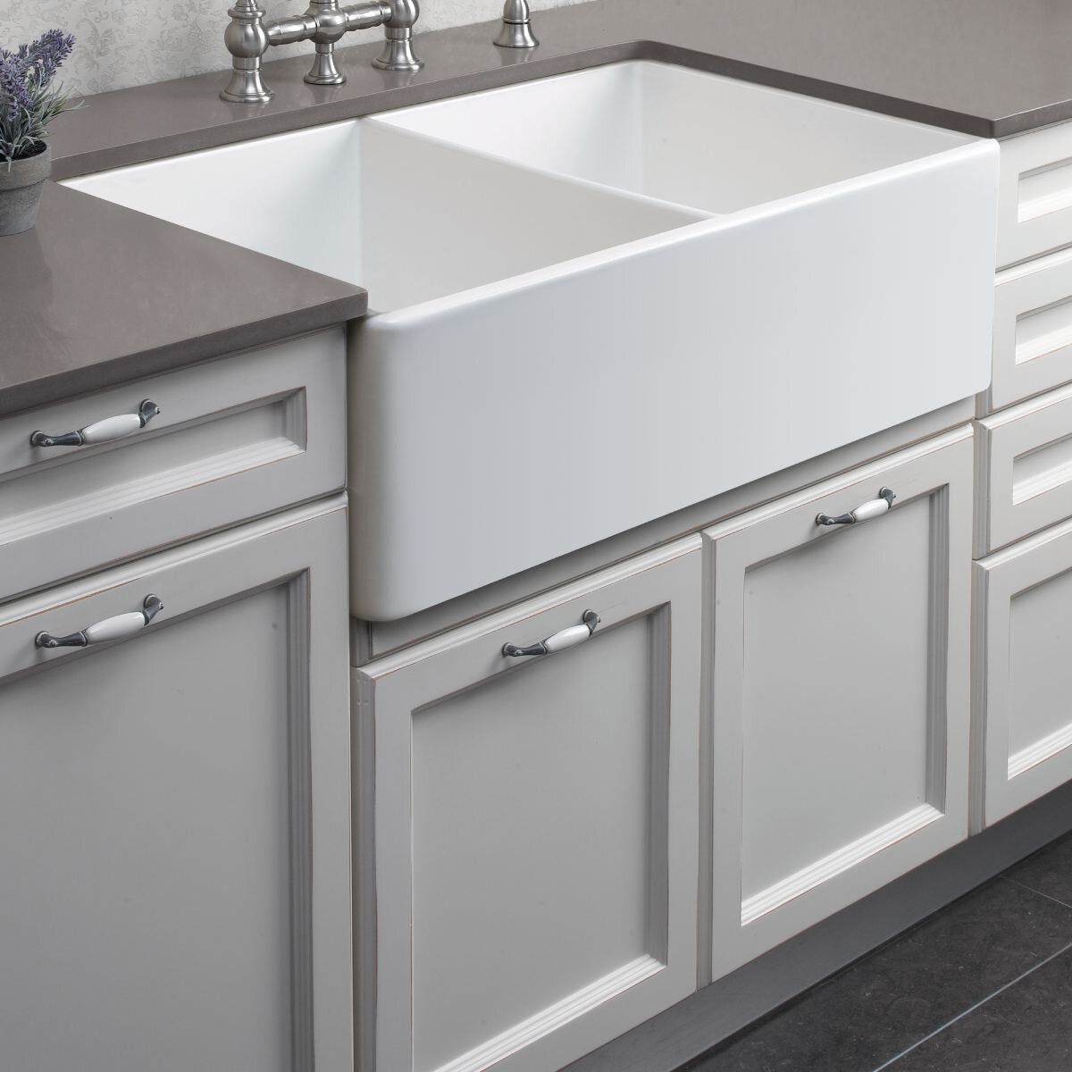 Turner Hastings Novi 85 Double Bowl Butler Sink Pack - Chrome Ludlow Pull Out Mixer Tap - PKG018