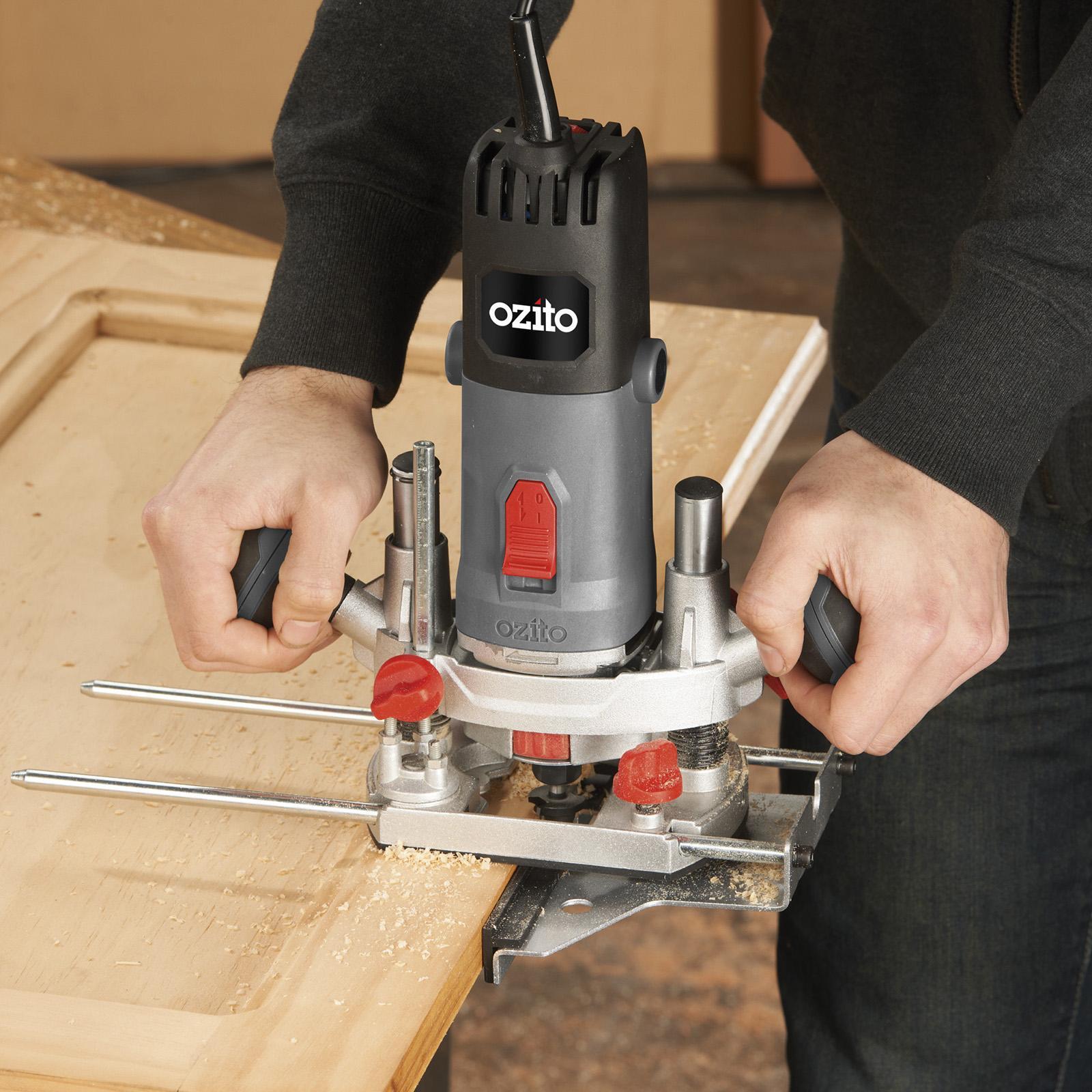 Ozito 850W Router ROU-5000 - 32000rpm Variable Speed with Guide Fence