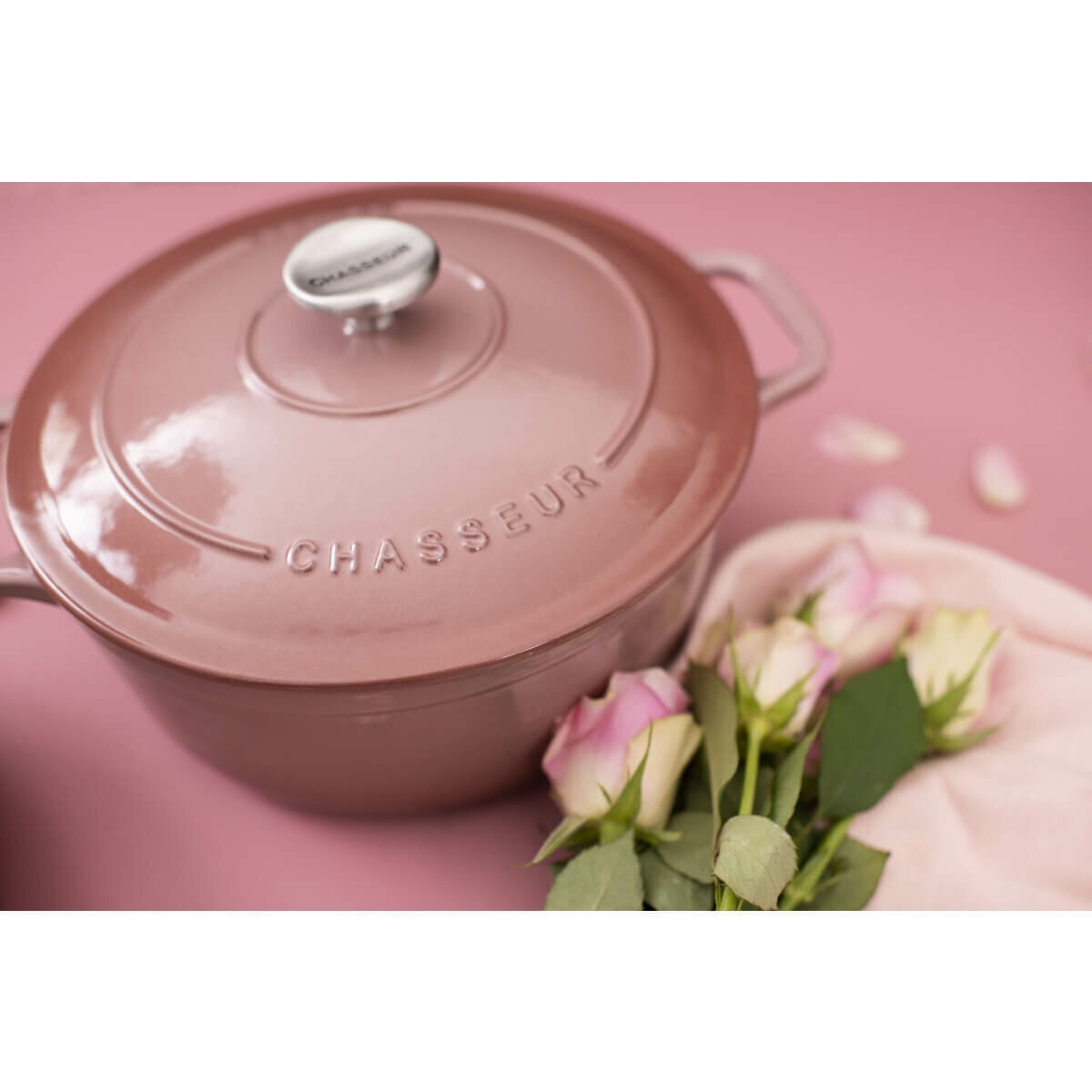 Chasseur 24cm 4L Round French Oven - Rosewood Pink Cast Iron, Oven Safe to 250°C - 19844