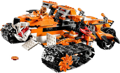 LEGO 70224 Tiger's Mobile Command: CHI Battles Sir Fangar