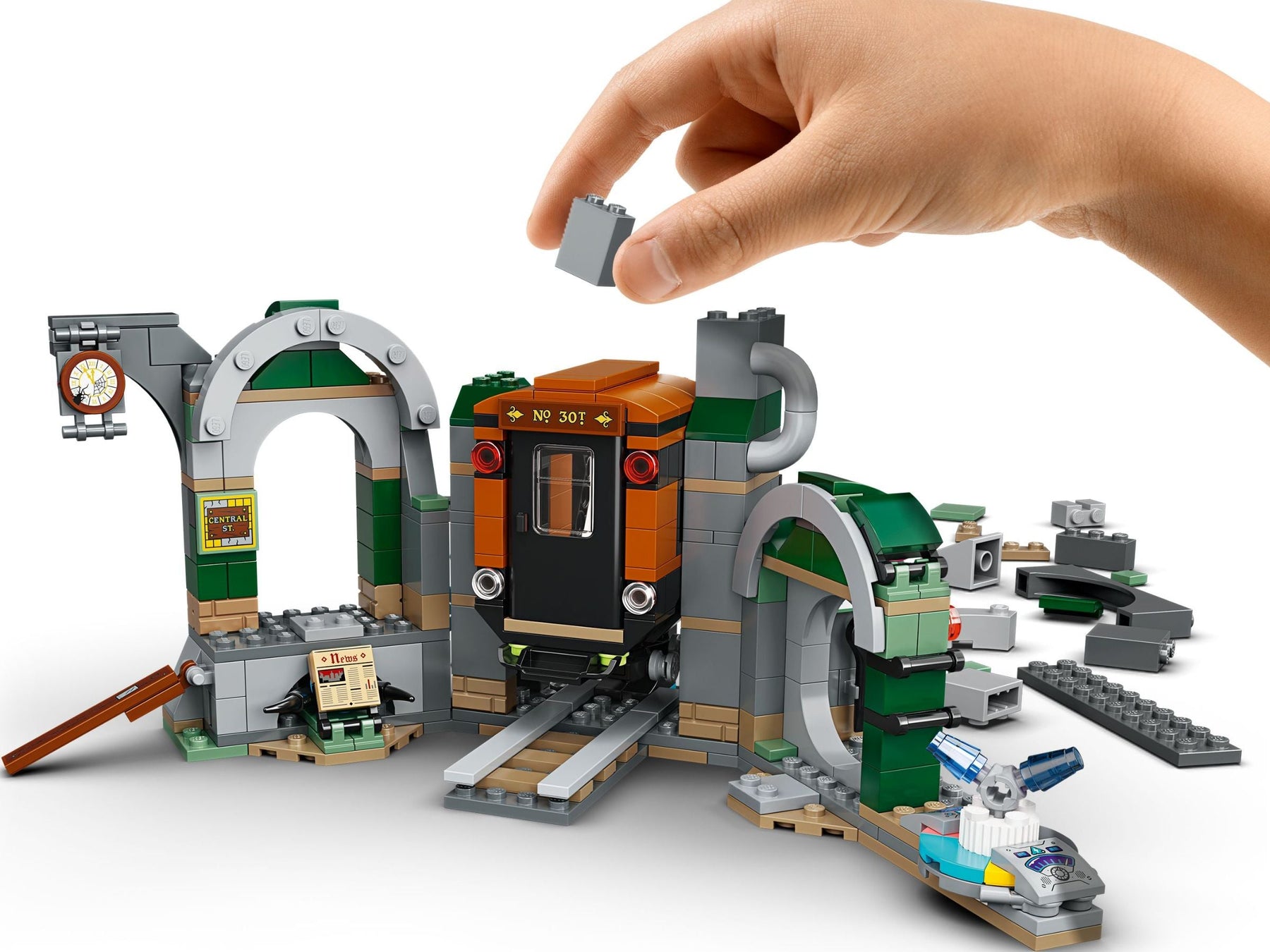 LEGO 70430 Newbury Subway Hidden Side AR Playset - SuperSaverAU - view 6
