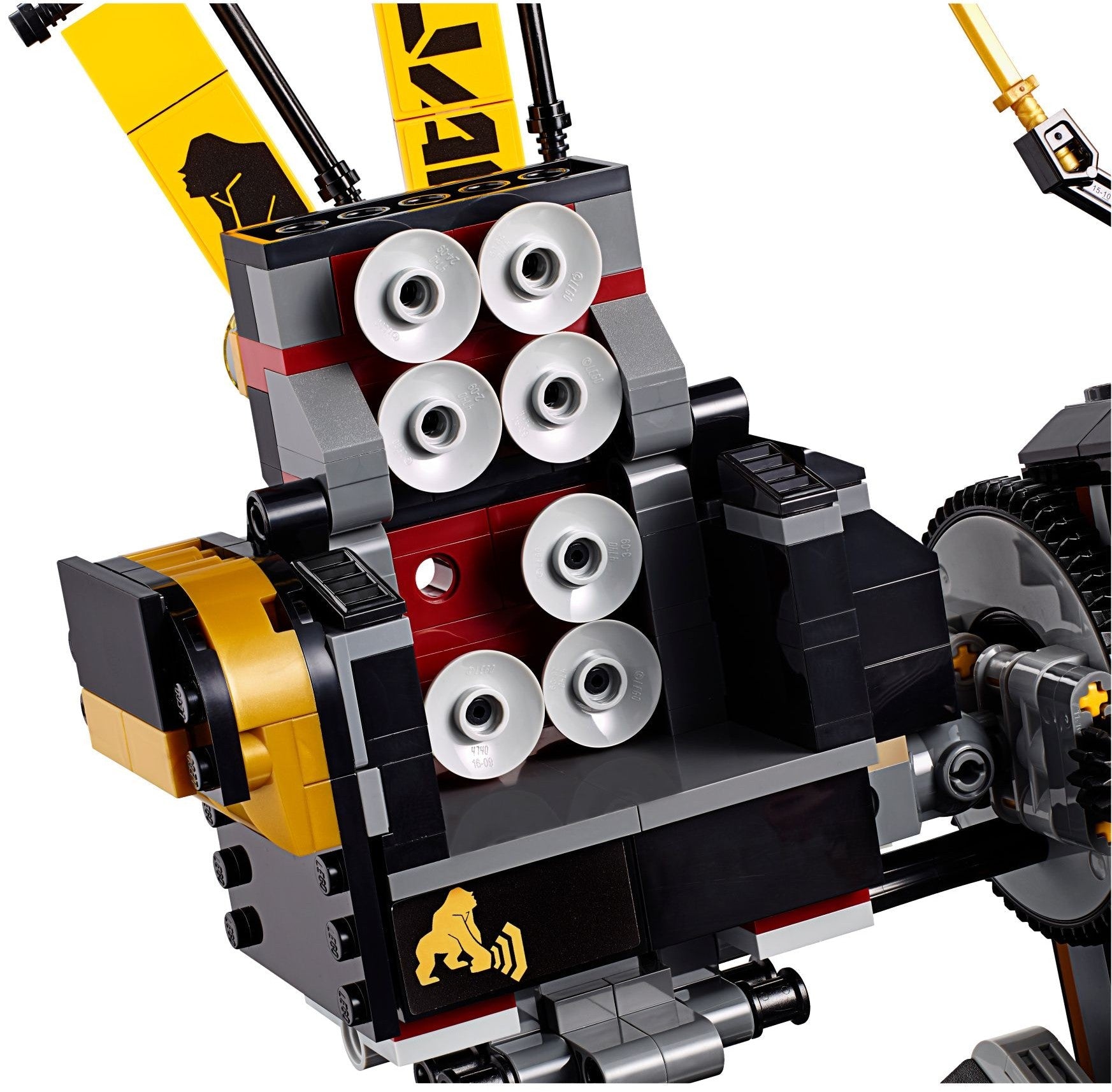 LEGO 70632 Quake Mech - NINJAGO Cole's Soundwave Mech with Minifigures - SuperSaverAU - view 4