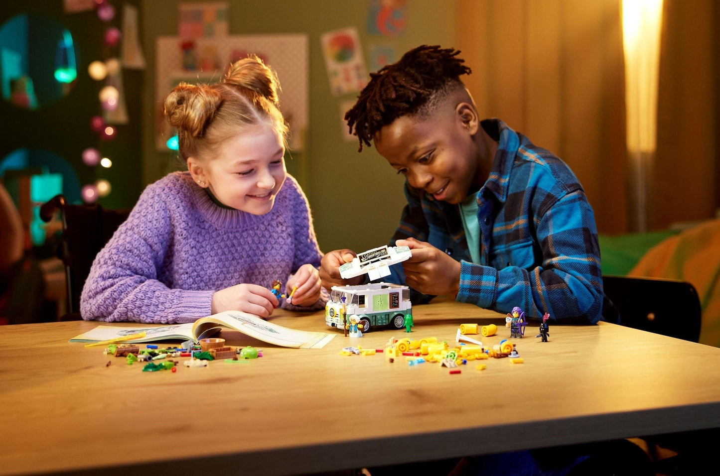 LEGO DREAMZzz 71456 Mrs. Castillo's Turtle Van- Auzzi Store