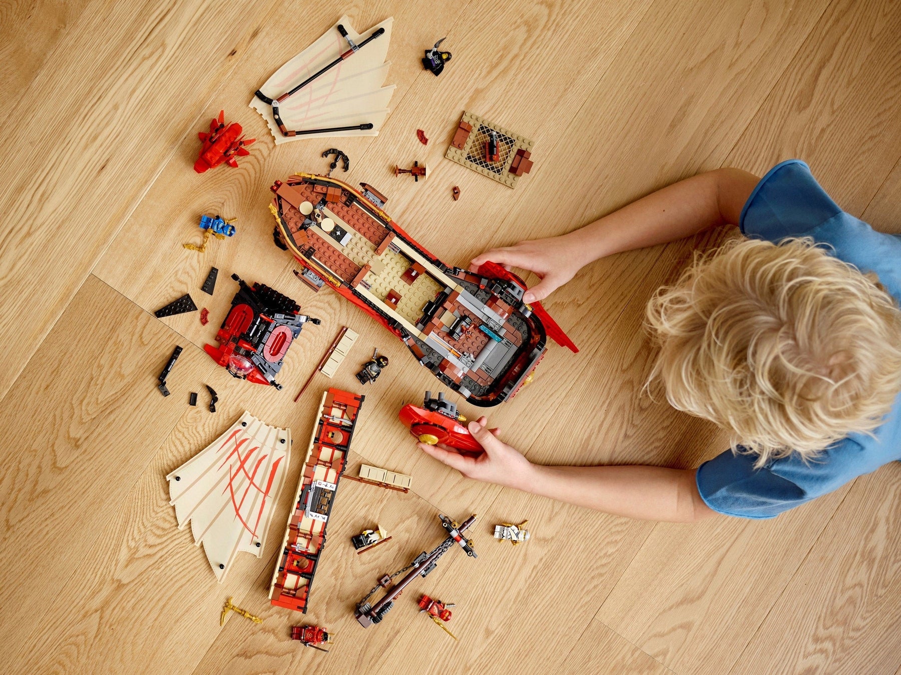LEGO 71705 Destiny's Bounty: NINJAGO Ship & Ninja Minifigures - SuperSaverAU - view 3