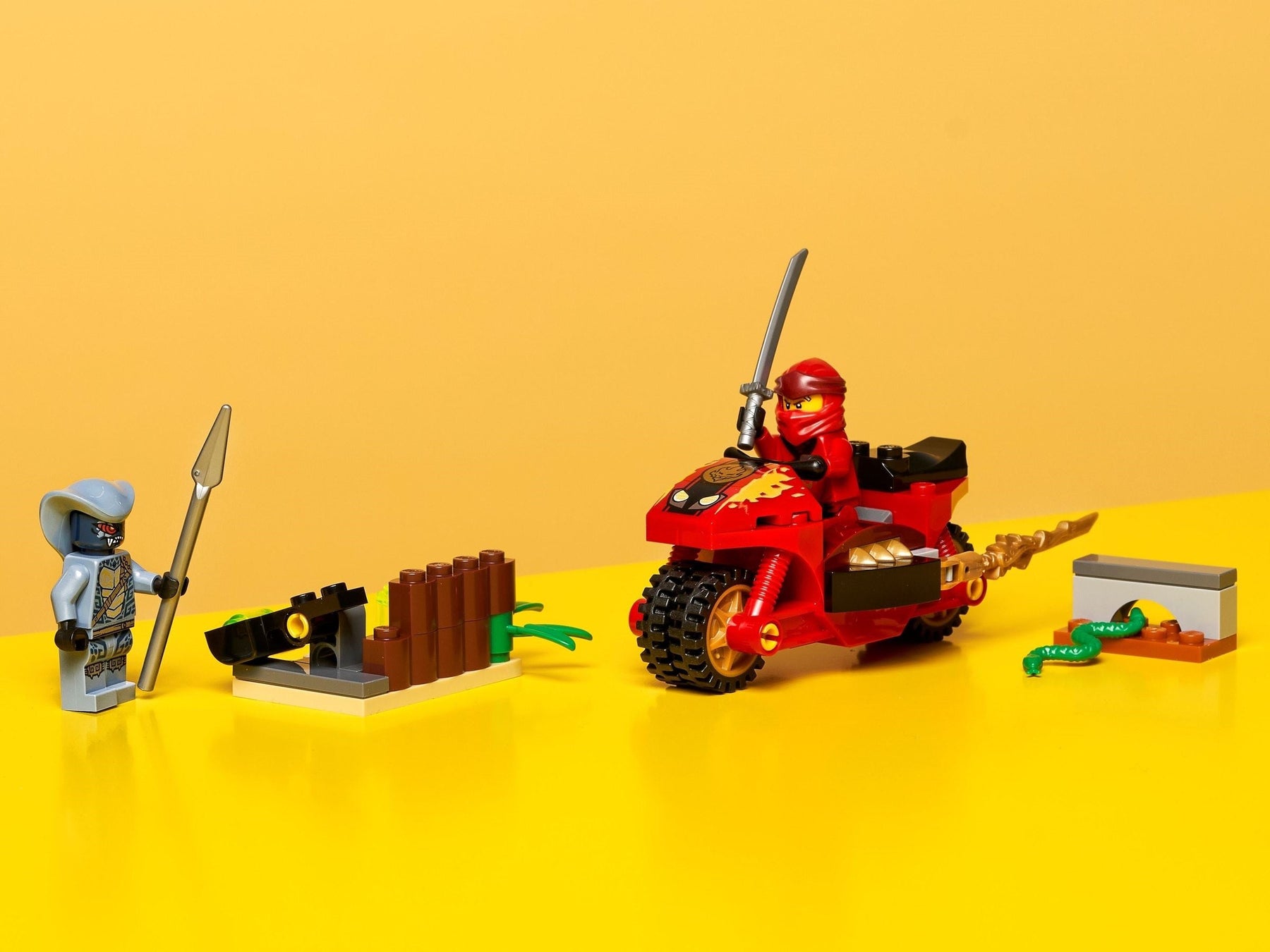 LEGO 71734 Kai's Blade Cycle Motorcycle Ninja Toy 4+ - SuperSaverAU - view 2