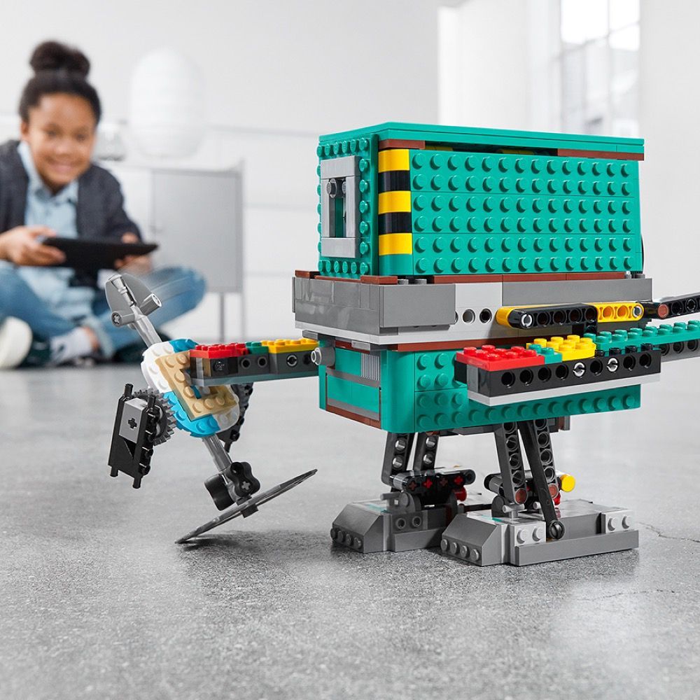 LEGO 75253 Droid Commander: Build & Code R2-D2 + More! - SuperSaverAU - view 7