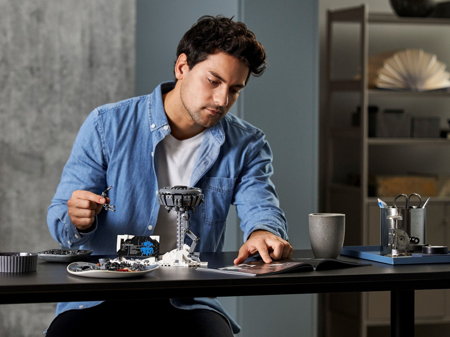 LEGO 75306 Imperial Probe Droid - Star Wars Hoth Display Model