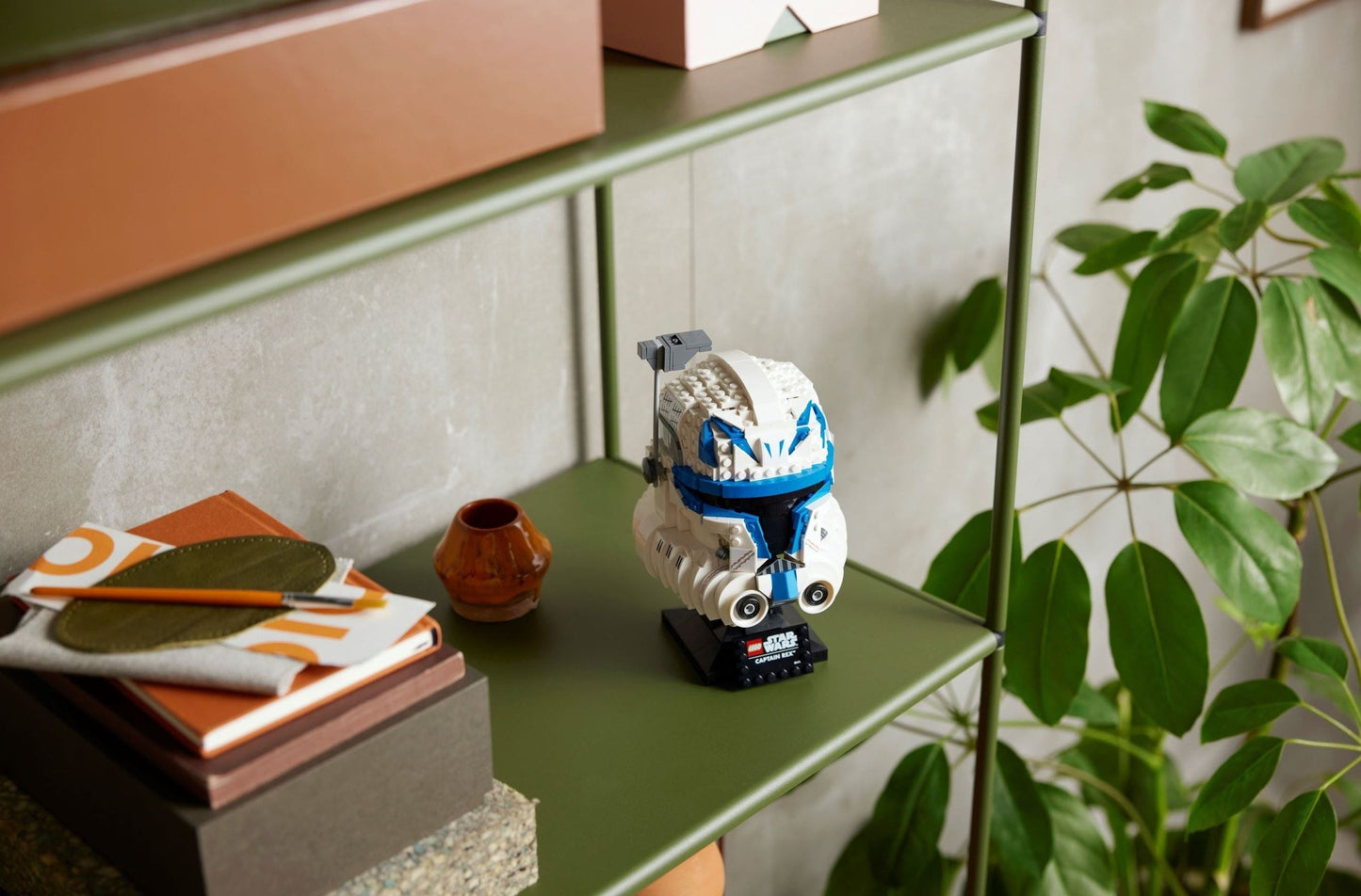 LEGO 75349 Captain Rex Helmet – Star Wars Collectible Display Model