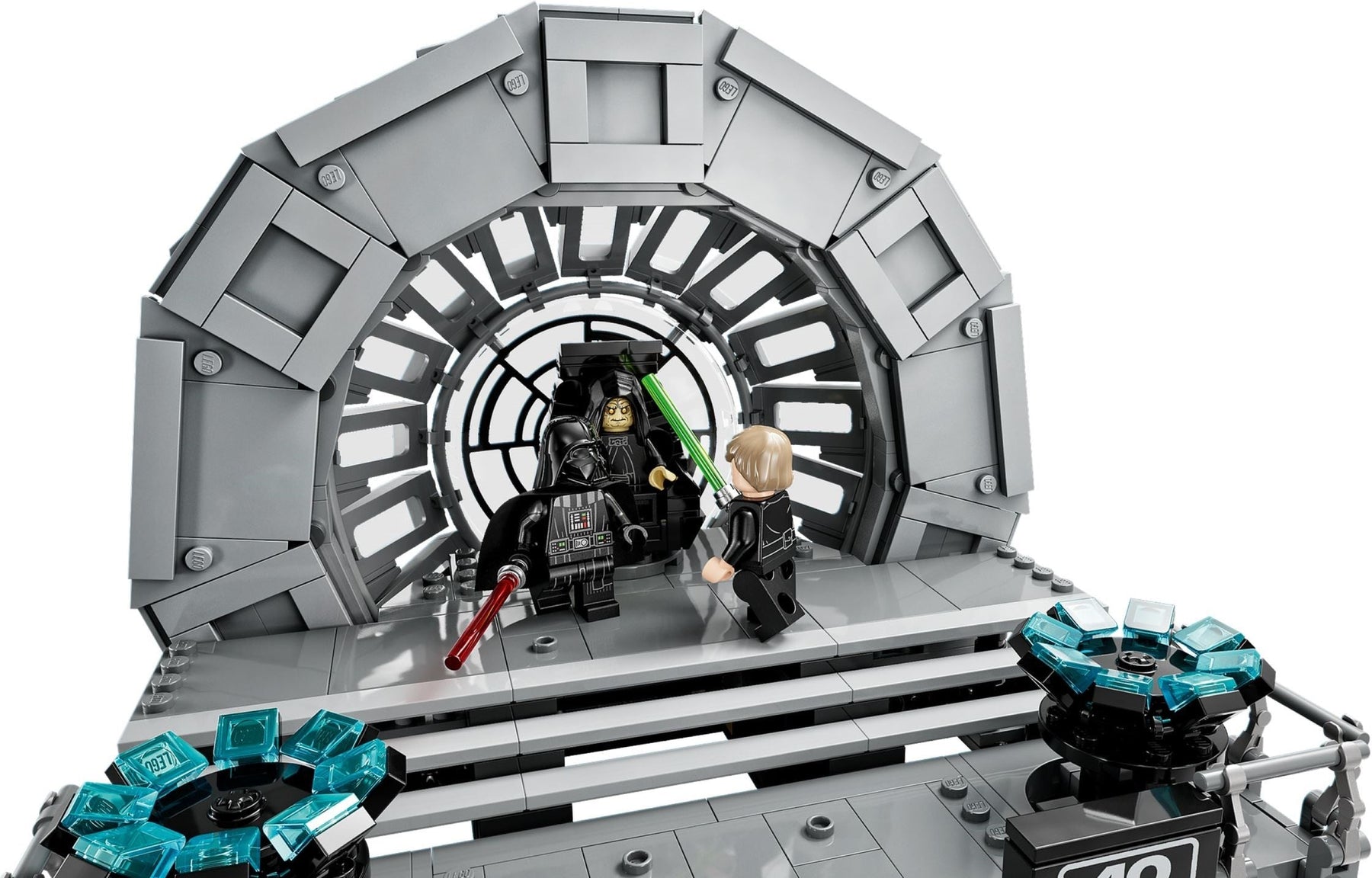 LEGO 75352 Emperor’s Throne Room Diorama – Star Wars Display Model - SuperSaverAU - view 4