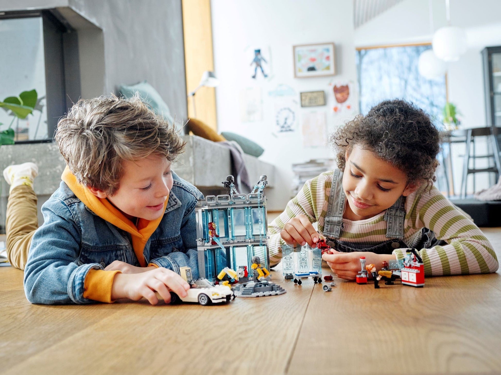 LEGO Marvel Super Heroes 76216 Iron Man Armory- Auzzi Store