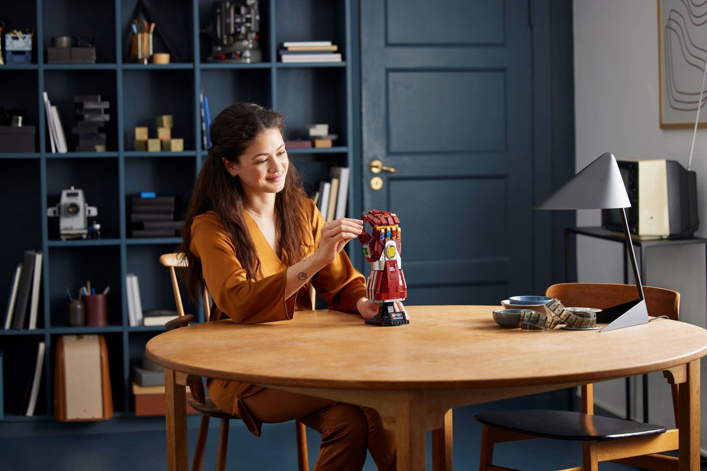 LEGO Marvel Series 76223 Infinity Saga Nano Gauntlet- Auzzi Store