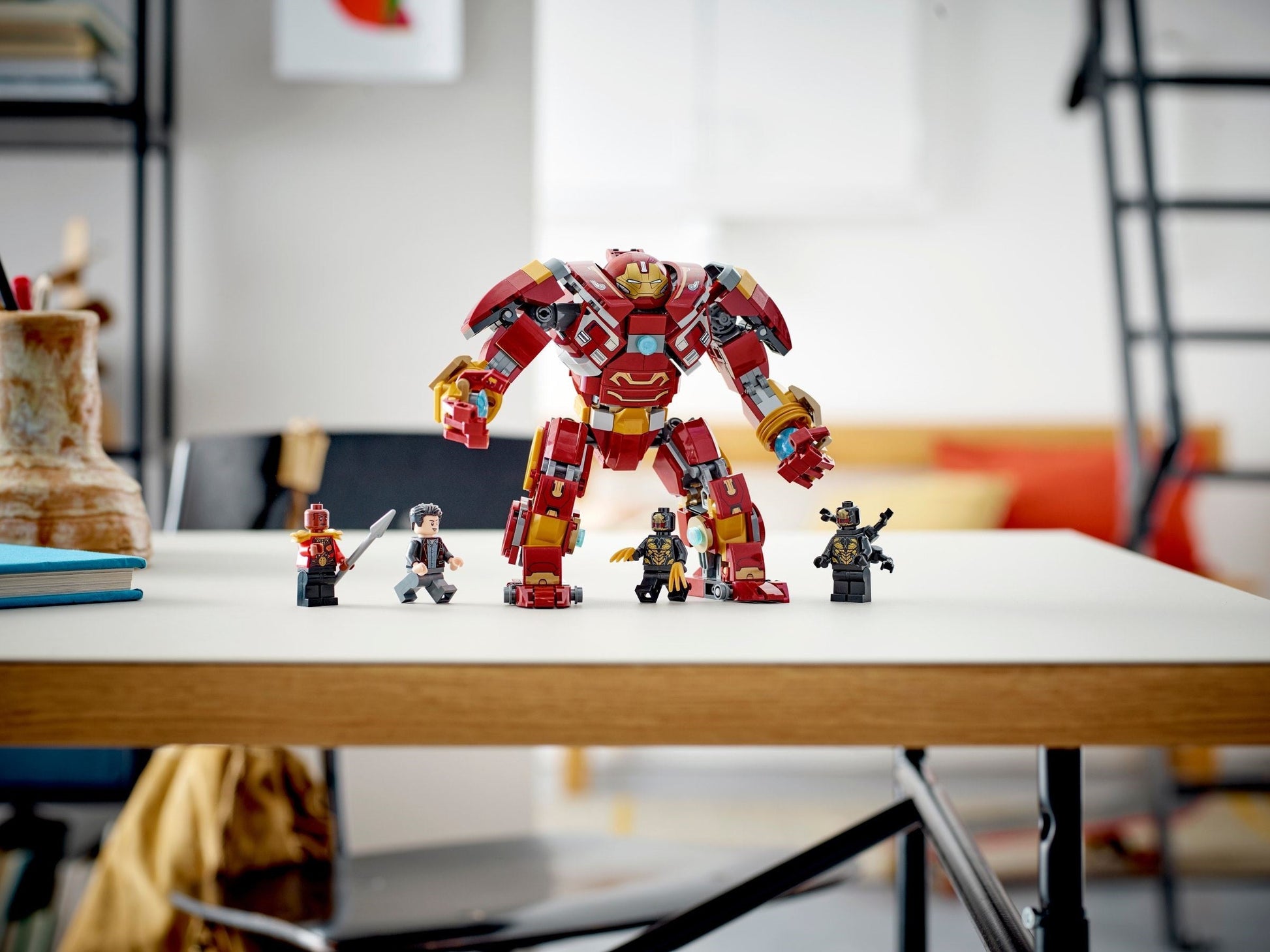 LEGO 76247 The Hulkbuster: The Battle of Wakanda Marvel- Auzzi Store