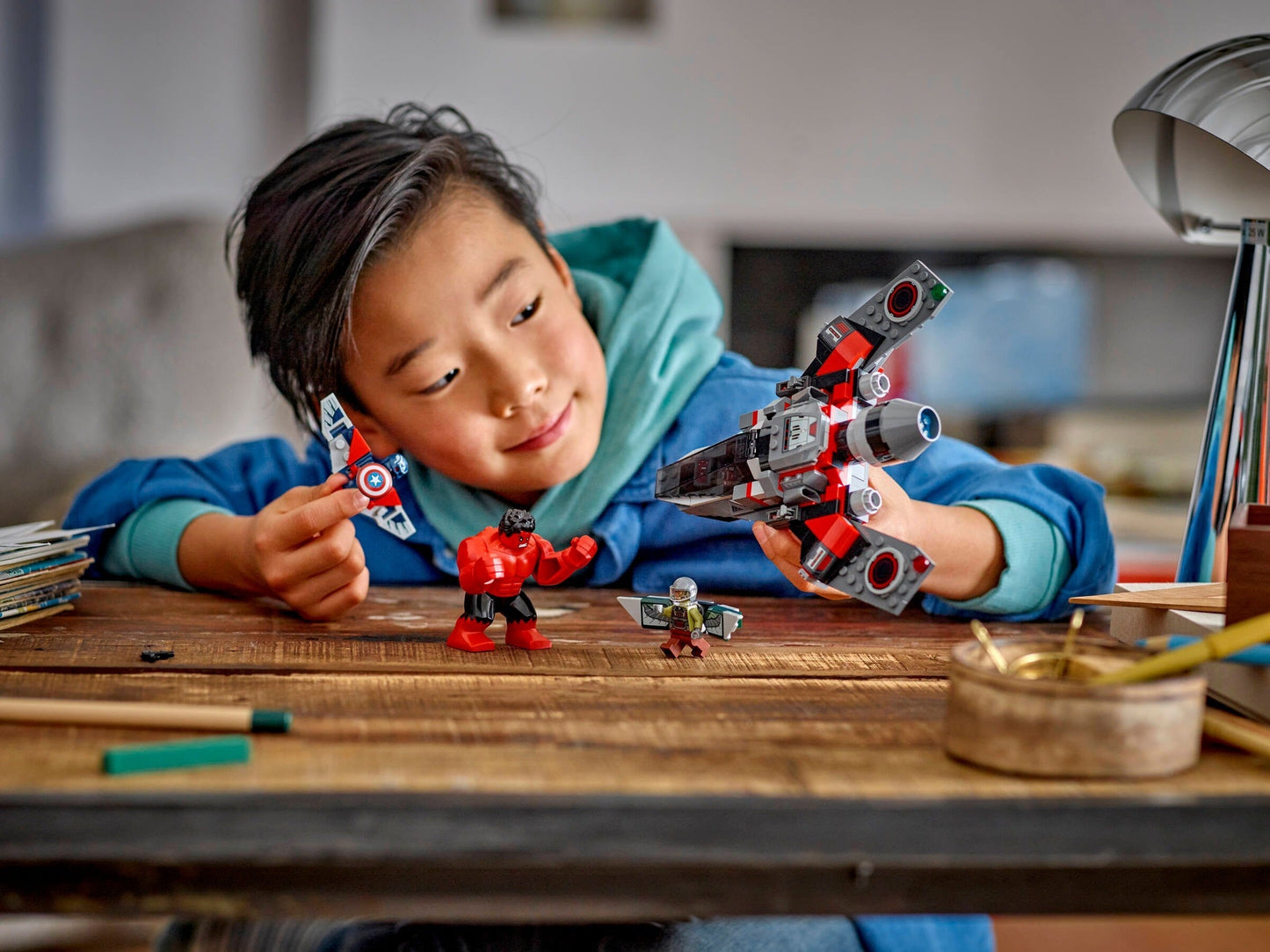 LEGO Marvel Captain America vs. Red Hulk Battle 76292