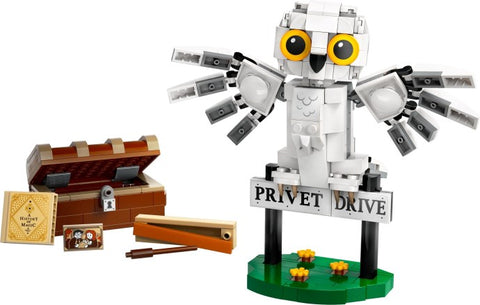 LEGO Harry Potter 76425 Hedwig at 4 Privet Drive - SuperSaverAU - view 1