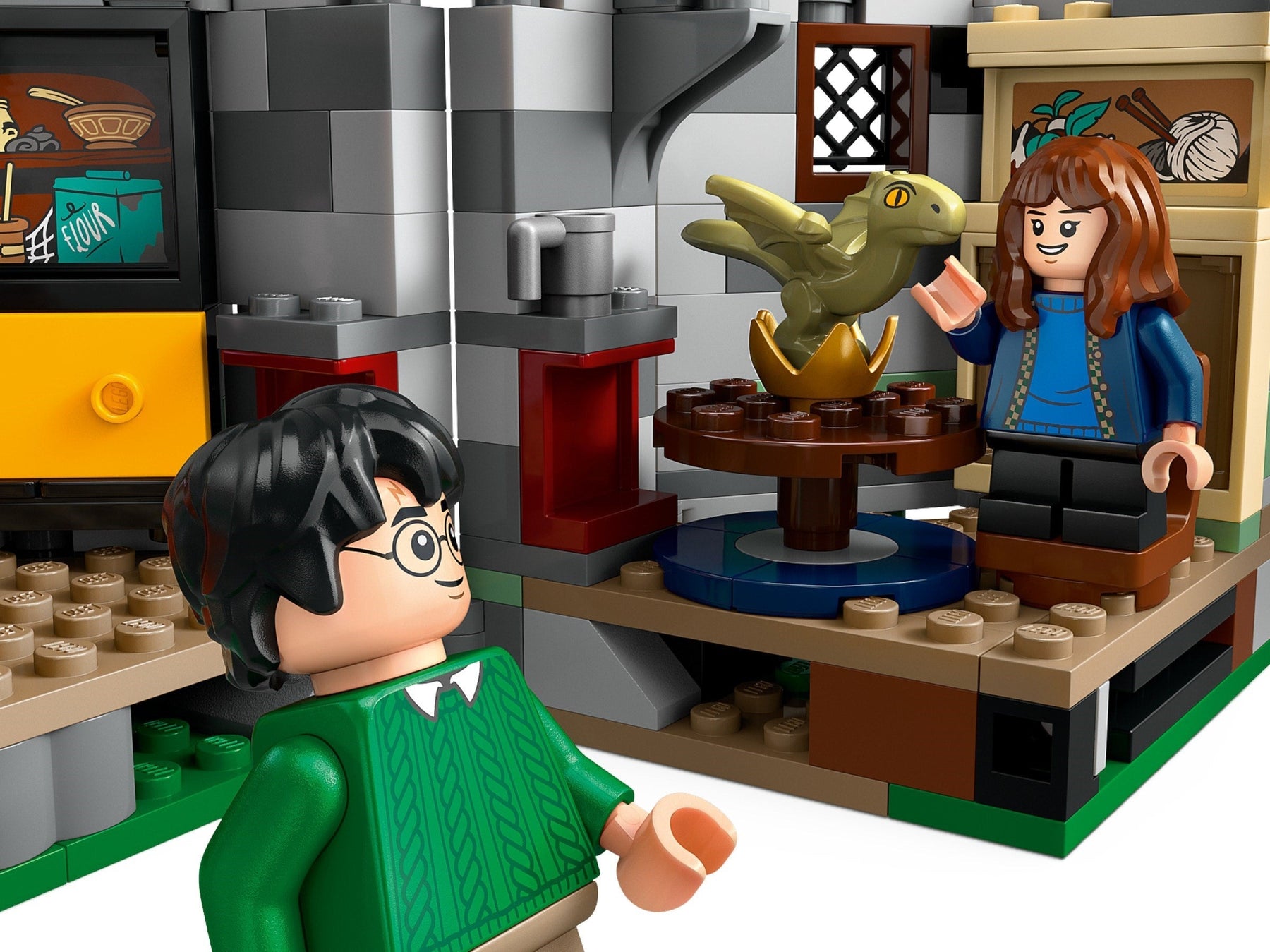 LEGO Harry Potter Hagrid's Hut An Unexpected Visit 76428 - SuperSaverAU - view 7