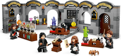 LEGO Harry Potter 76431 Hogwarts Potions Class Castle