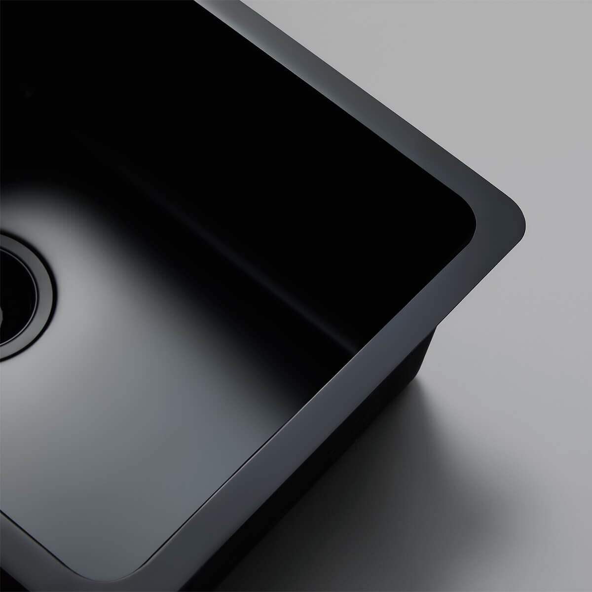 Titan single bowl kitchen sink - matte black finish, AISI316 stainless steel, 25 year warranty - TSBS28