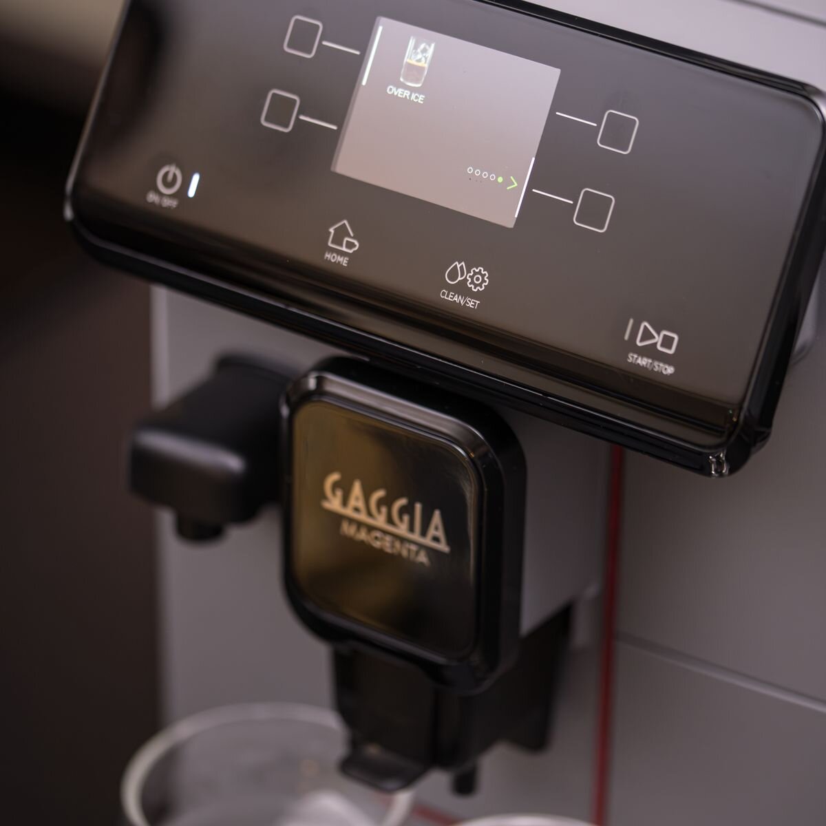 Gaggia Magenta Prestige Over Ice automatic coffee machine - 13 beverages - 1.8L water tank - EG6603-40