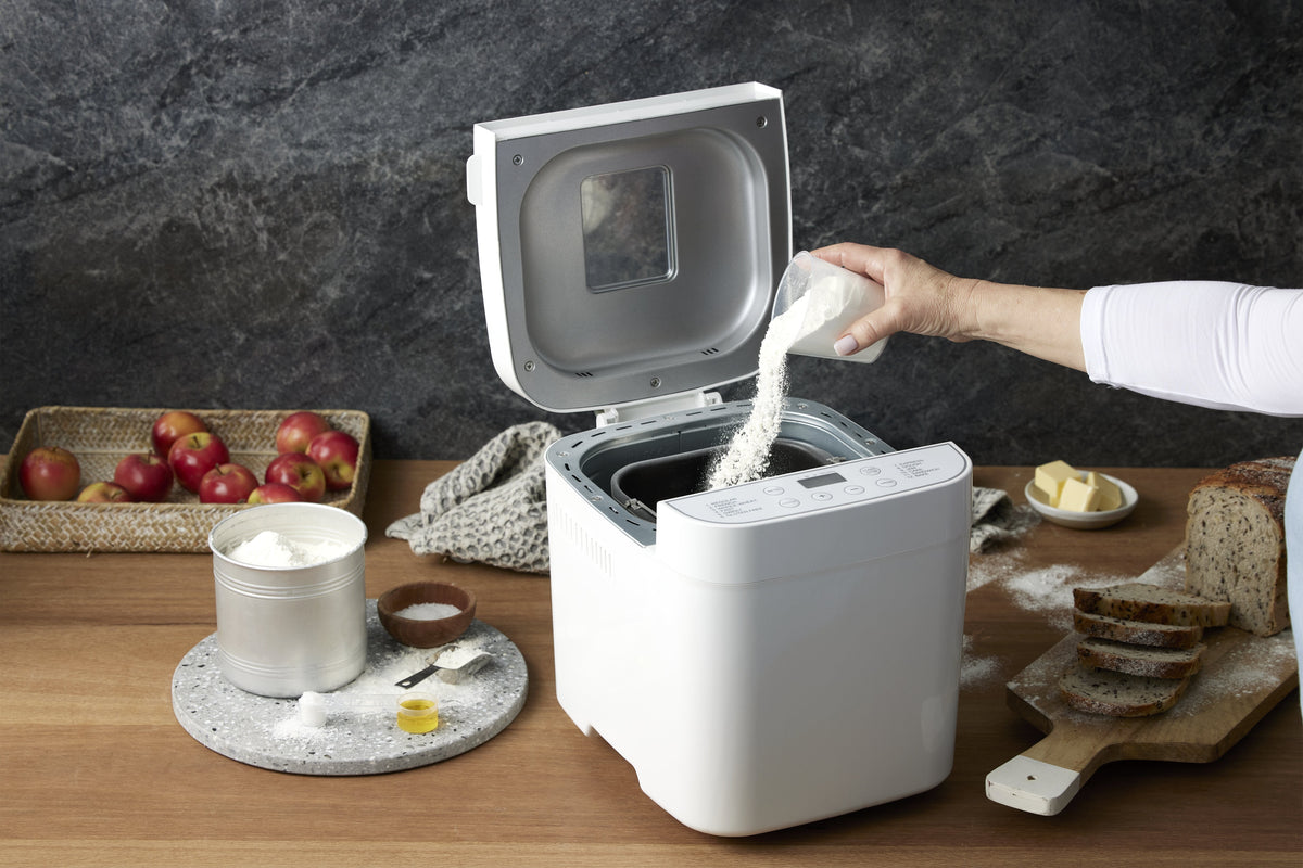 Morphy Richards Compact Bread Maker - 900g Loaf, Twelve Digital Programs, 13 Hour Delay Timer - MRBRD9WT