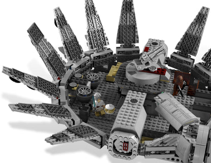 LEGO 7965 Star Wars Millennium Falcon- Auzzi Store