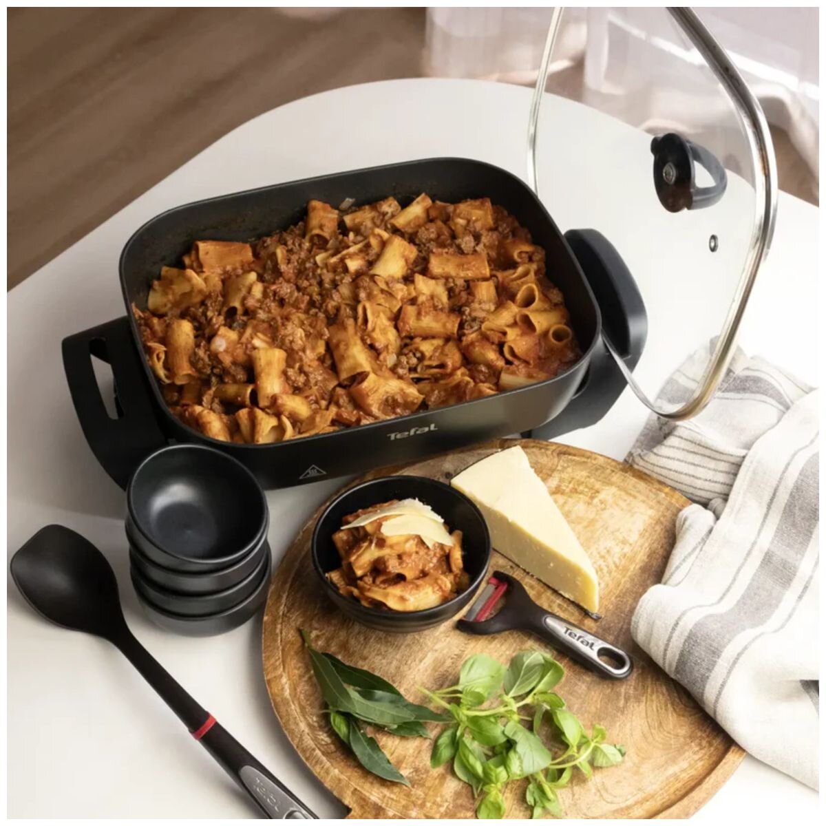 Tefal Easy Banquet 7L Electric Frypan - 2200W, Non-Stick, Integrated Lid Holder, Black - KC6018